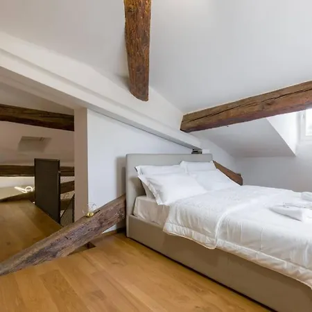 Luxury Design Apt With Amazing View Apartment