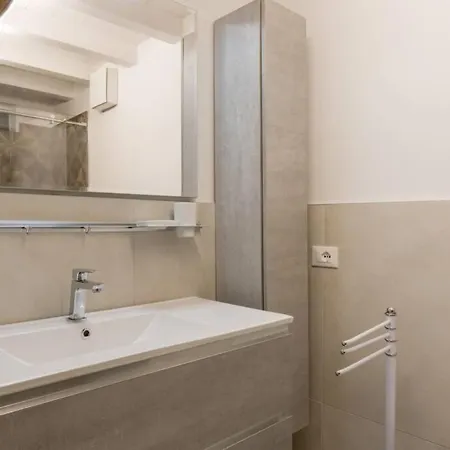 Luxury Design Apt With Amazing View *